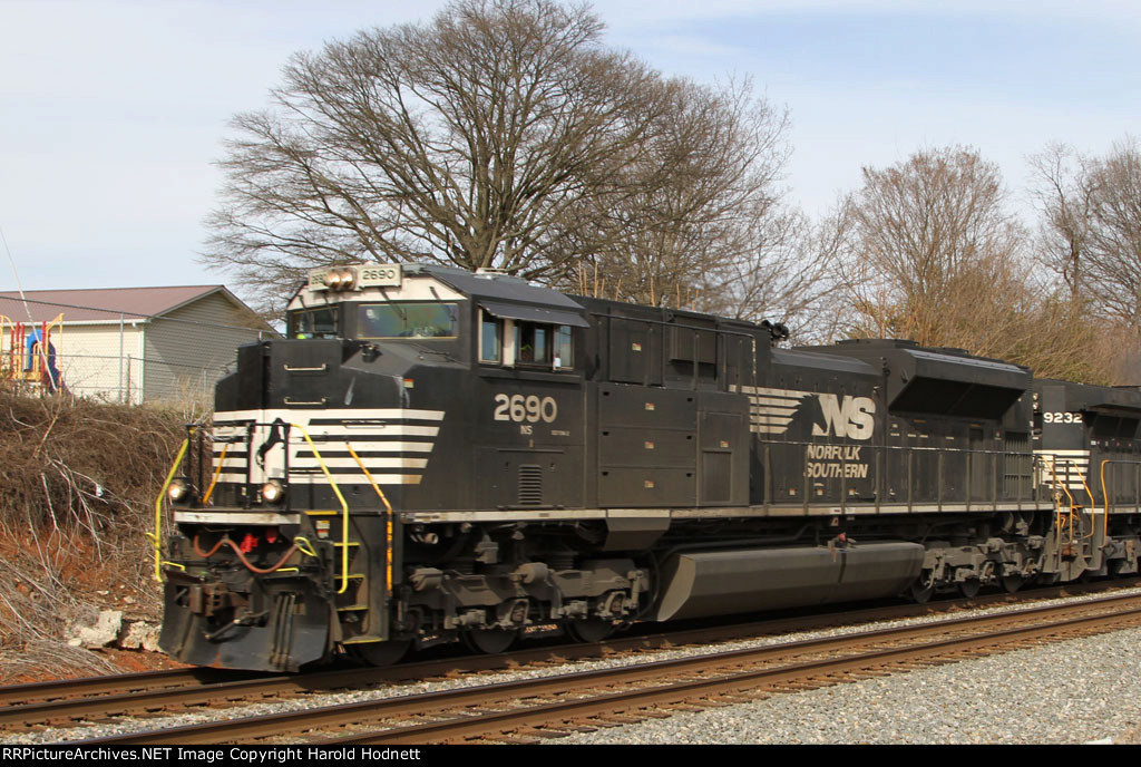 NS 2690